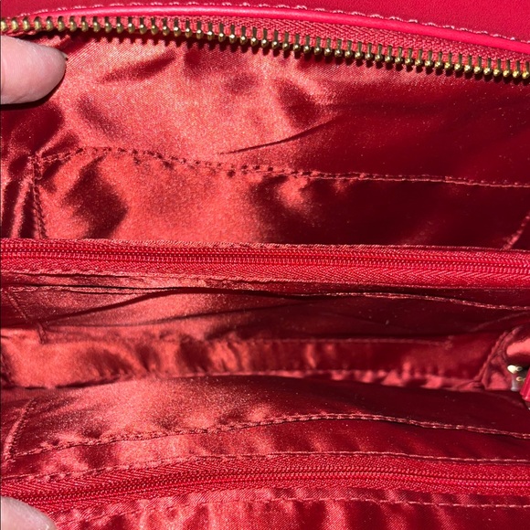 Joy & Iman Cherry Red Leather Crossbody Bag - Picture 10 of 12